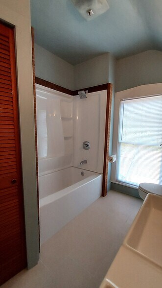 Building Photo - 134 Marble Mill Rd NW