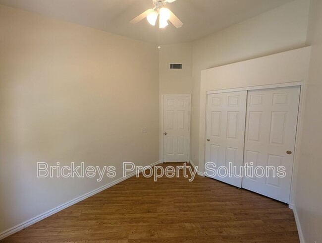 Building Photo - 500 N Roosevelt Ave