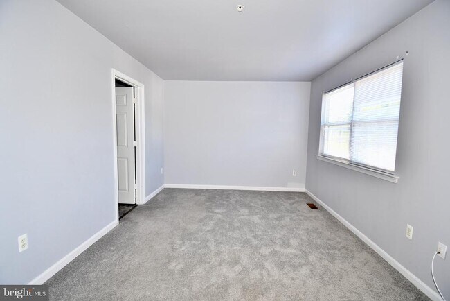 Building Photo - 11234 Hannah Way