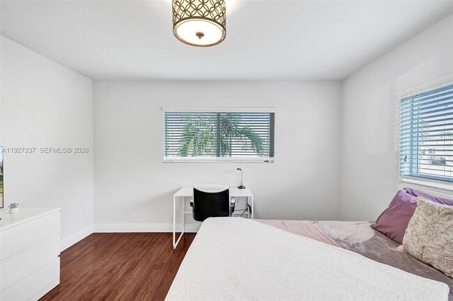 Building Photo - 1102 Meadow Lark Ave