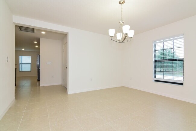 Building Photo - 12839 Impatiens St