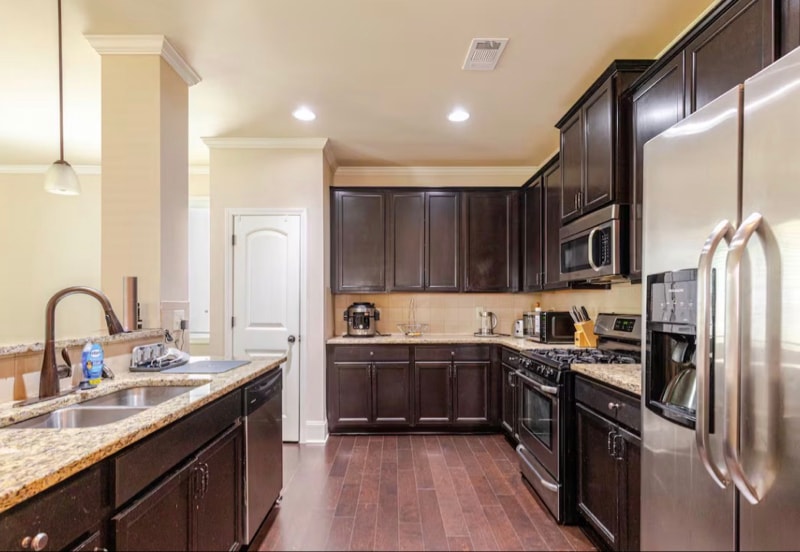 Building Photo - 6254 Waverly Ln