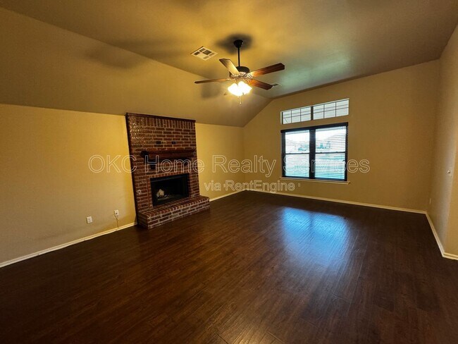 Building Photo - 8020 Kaden Rd