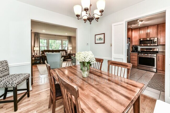 Building Photo - 7807 Suffolk Ct