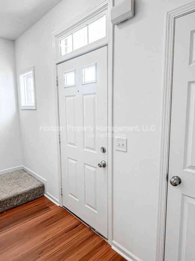 Building Photo - 75 Pearl Chambers Dr