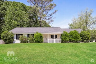 Building Photo - 608 Creekwood Ct SE