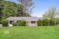 Building Photo - 608 Creekwood Ct SE