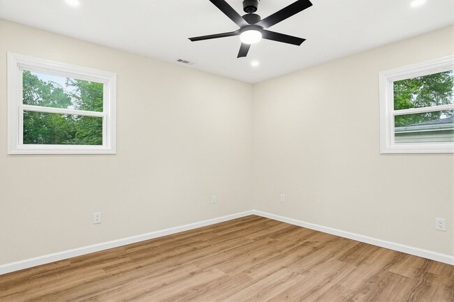 Building Photo - 105 Ramsey Dr