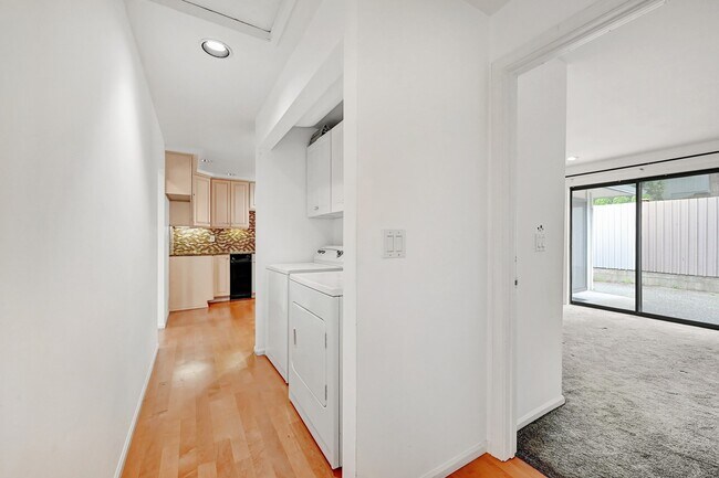 Building Photo - 17050 Northup Way