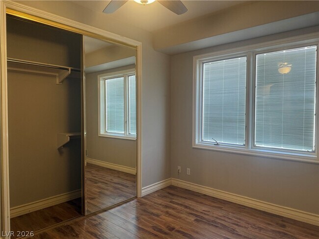 Building Photo - 3167 Lido Isle Ct