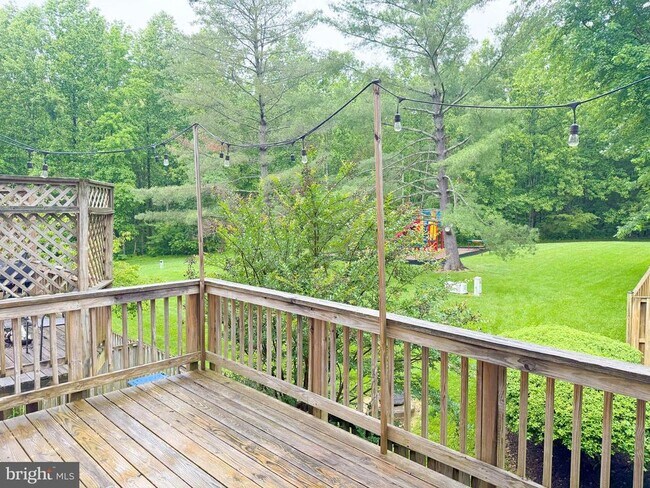 Building Photo - 15301 Waters Edge Ct