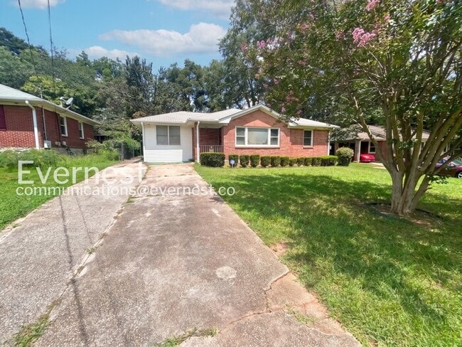 Building Photo - 2262 Alpha Dr
