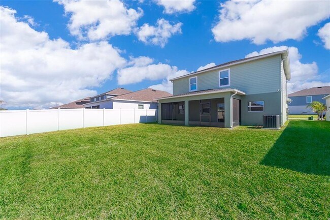 Building Photo - 626 Taft Dr