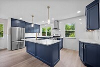 Building Photo - 857 Green Valley Dr