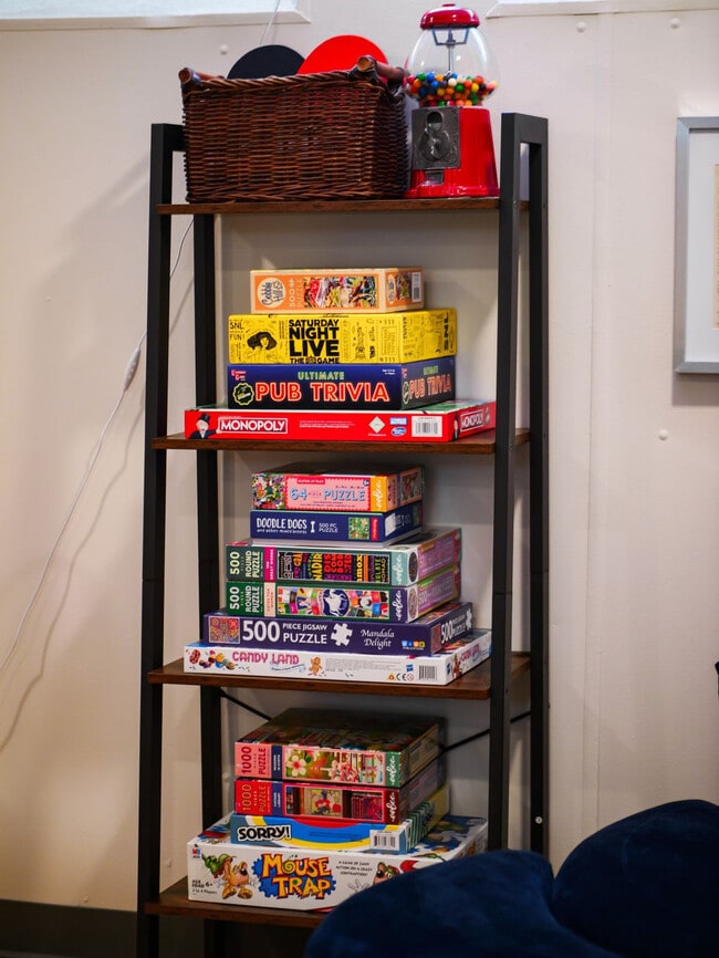 Building Photo - 3746 Northwood Rd