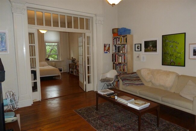 Primary Photo - 236 Garden St