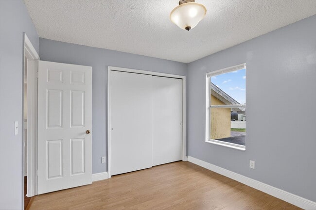 Building Photo - 14912 White Magnolia Ct