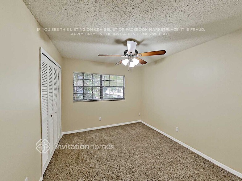 Building Photo - 216 Thistlewood Cir