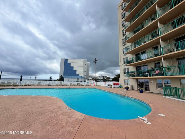 Building Photo - 480 Ocean Ave N
