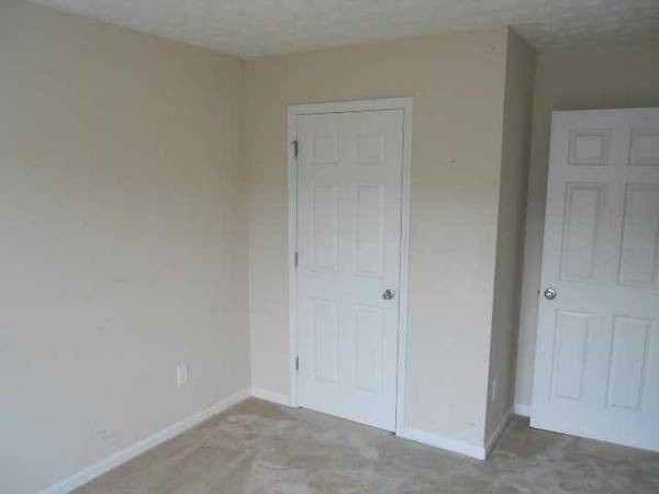 Building Photo - 5612 Union Pointe Dr