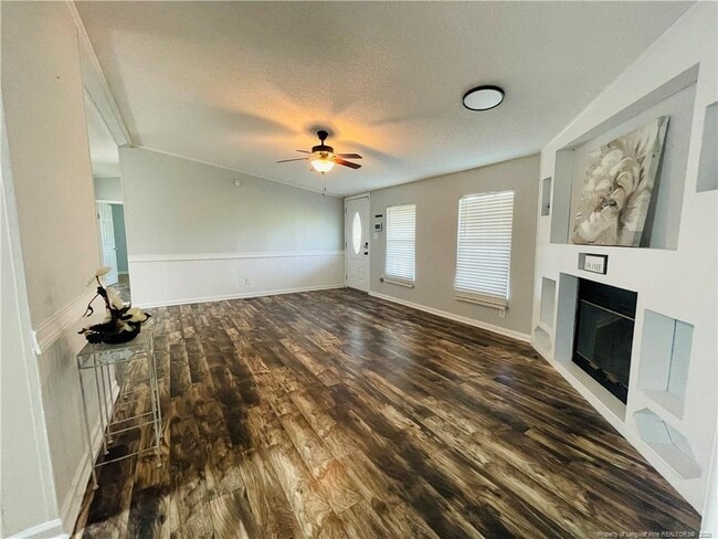 Building Photo - 2464 O'Hara Dr