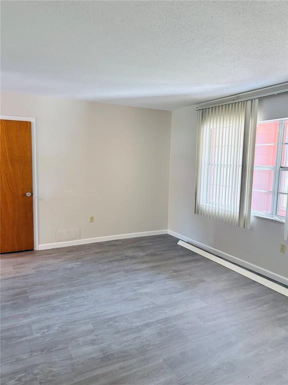 Building Photo - 33 Spring Loop