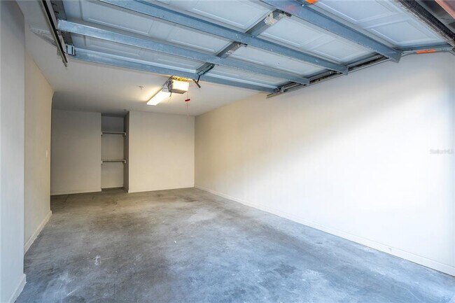 Building Photo - 12102 Poppy Field Ln