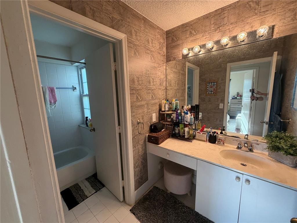 Building Photo - 4908 SW 151st Ave