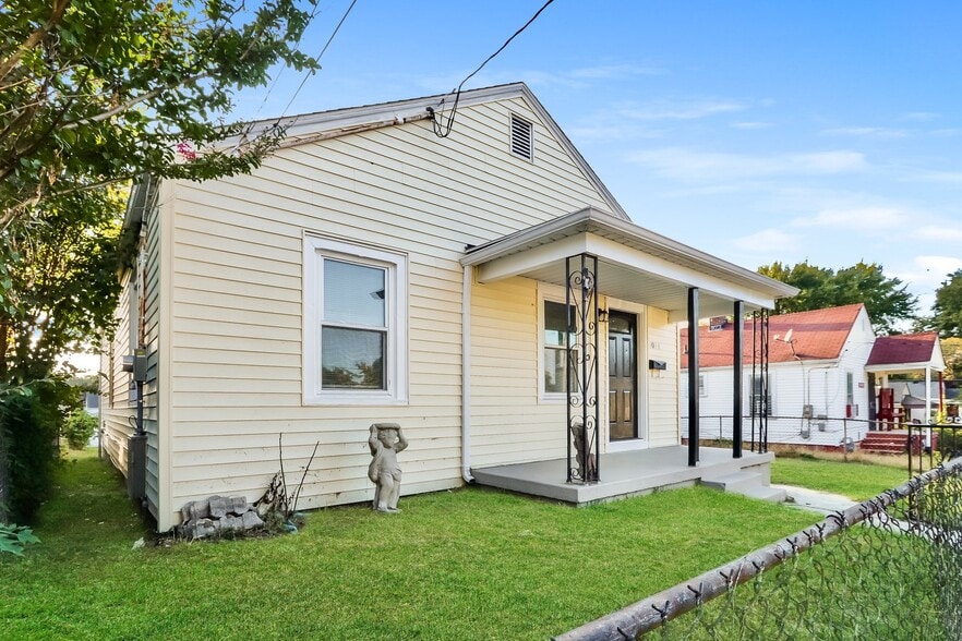 Building Photo - 1038 Lincoln Ave