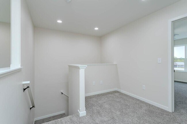 Building Photo - 3504 Green Pastures Ln