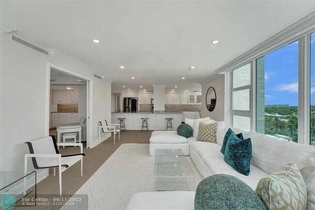 Building Photo - 1620 S Ocean Blvd
