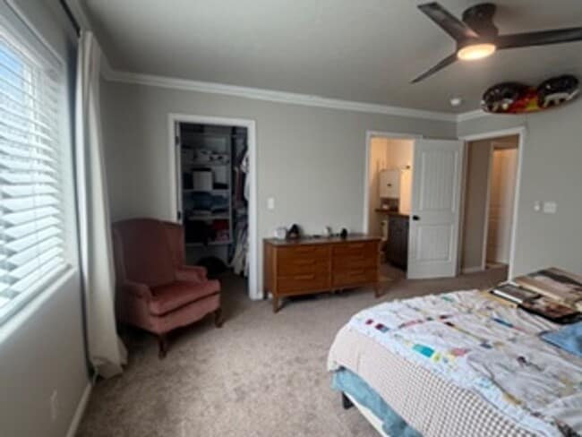 Building Photo - Beautiful 4 Bed / 2.5 Bath Home in Quiet Neighborhood