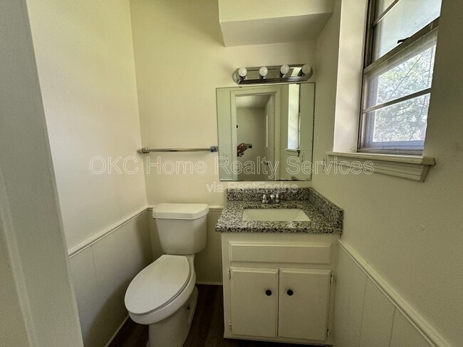 Building Photo - 421 NW 89th St