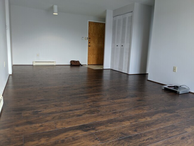 Building Photo - 200 Highland Ave