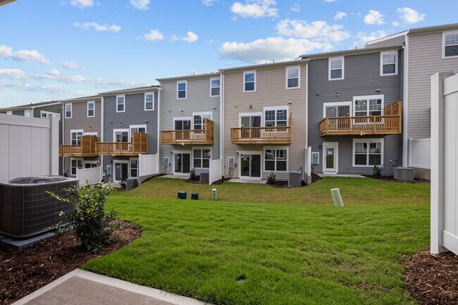 Building Photo - 2815 Carbondale Ct