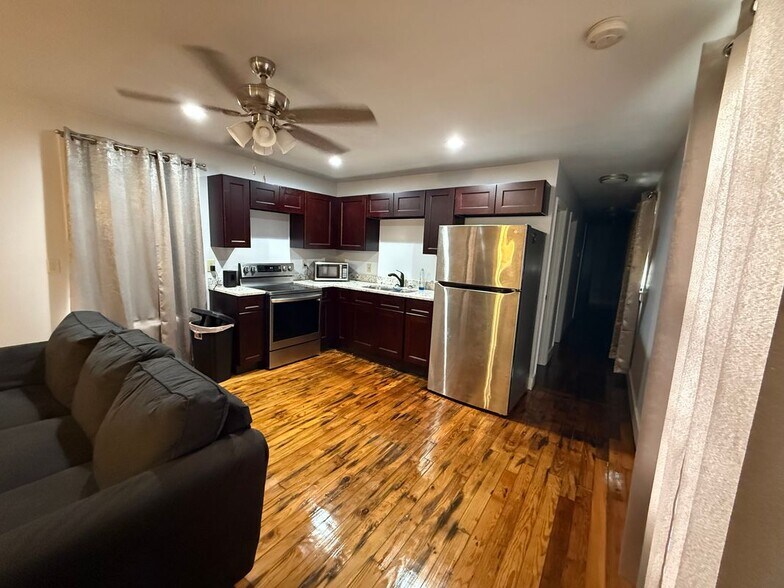 Building Photo - 3915 N Rocheblave St