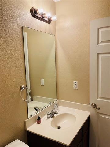 Building Photo - 533 Jennifer Dr