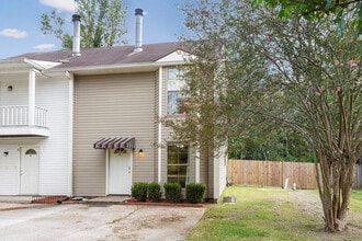 Building Photo - 12822 Hodges Ln