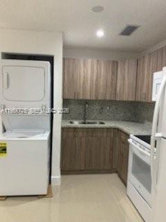 Building Photo - 2618 SW 18th St