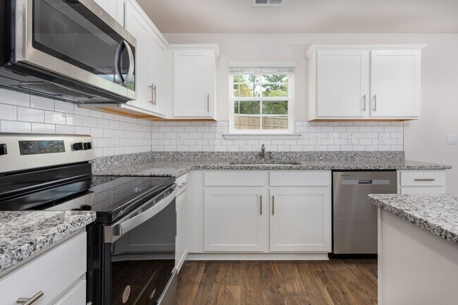 Building Photo - 242 Carrington Dr