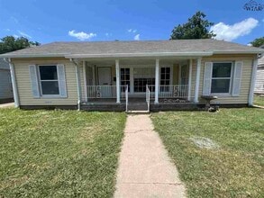 Building Photo - 3110 Barrett Pl