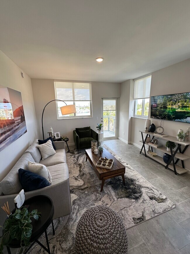 Building Photo - 2620 E Marina Bay Dr