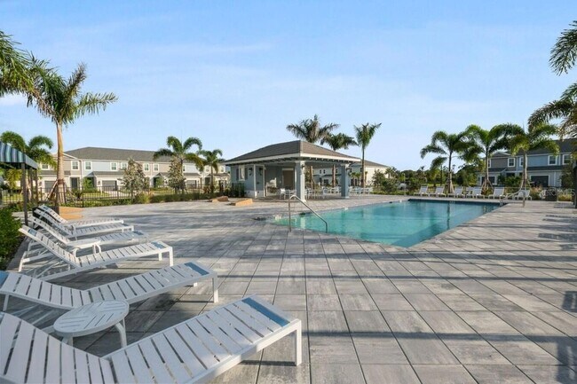 Building Photo - 3462 Caravelle St