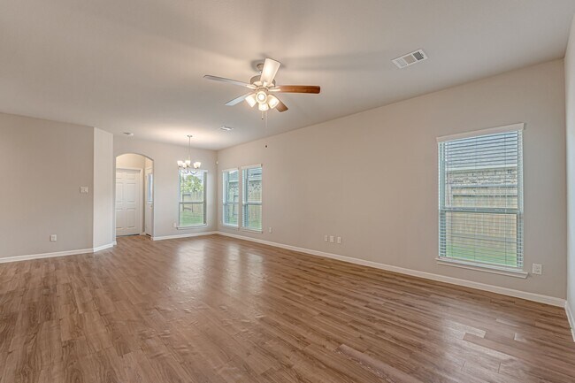 Building Photo - 10314 Birch Peak Dr
