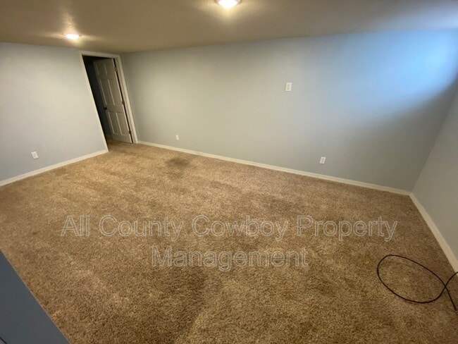 Building Photo - 1417 Spring Creek Dr