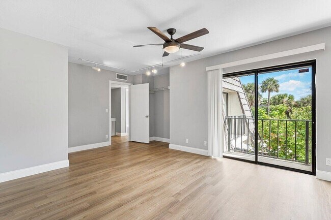 Building Photo - 1781 N Congress Ave