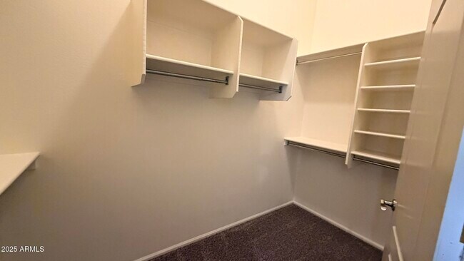 Building Photo - 41919 Chambers Ct