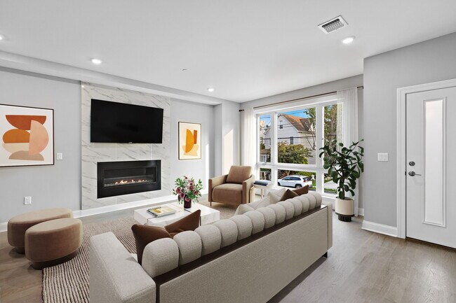 Building Photo - 57 Lincoln Ave