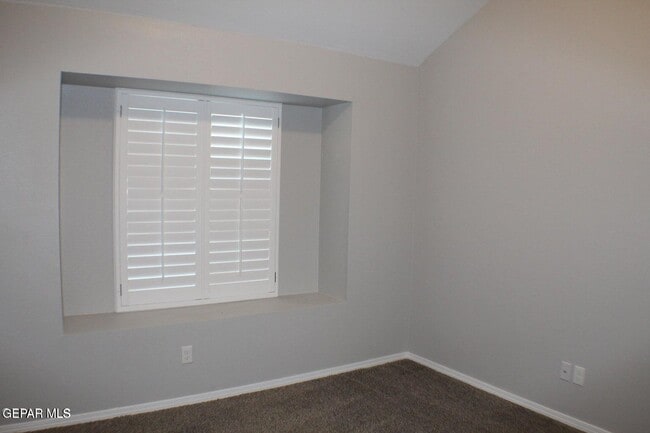 Building Photo - 1014 Rebeca Wy