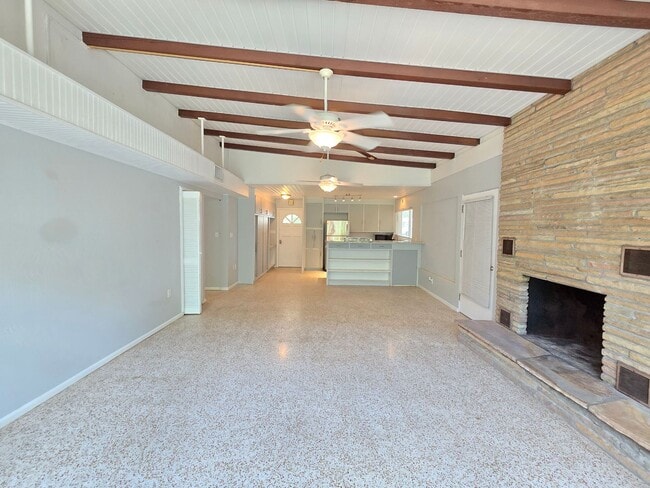 Building Photo - 6346 Beechwood Ave
